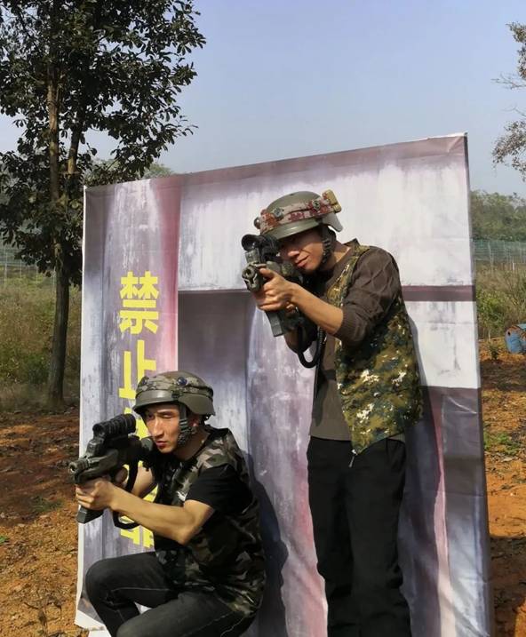 湖南鑫亿电梯有限公司,湖南观光电梯,加装住宅电梯